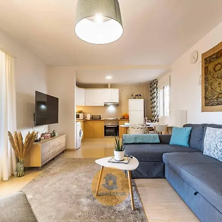Nice 2 Bedroom For Family In Los Pacos